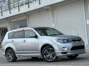 Mitsubishi Outlander 2011 Silver