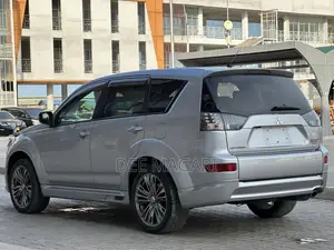Mitsubishi Outlander 2011 Silver