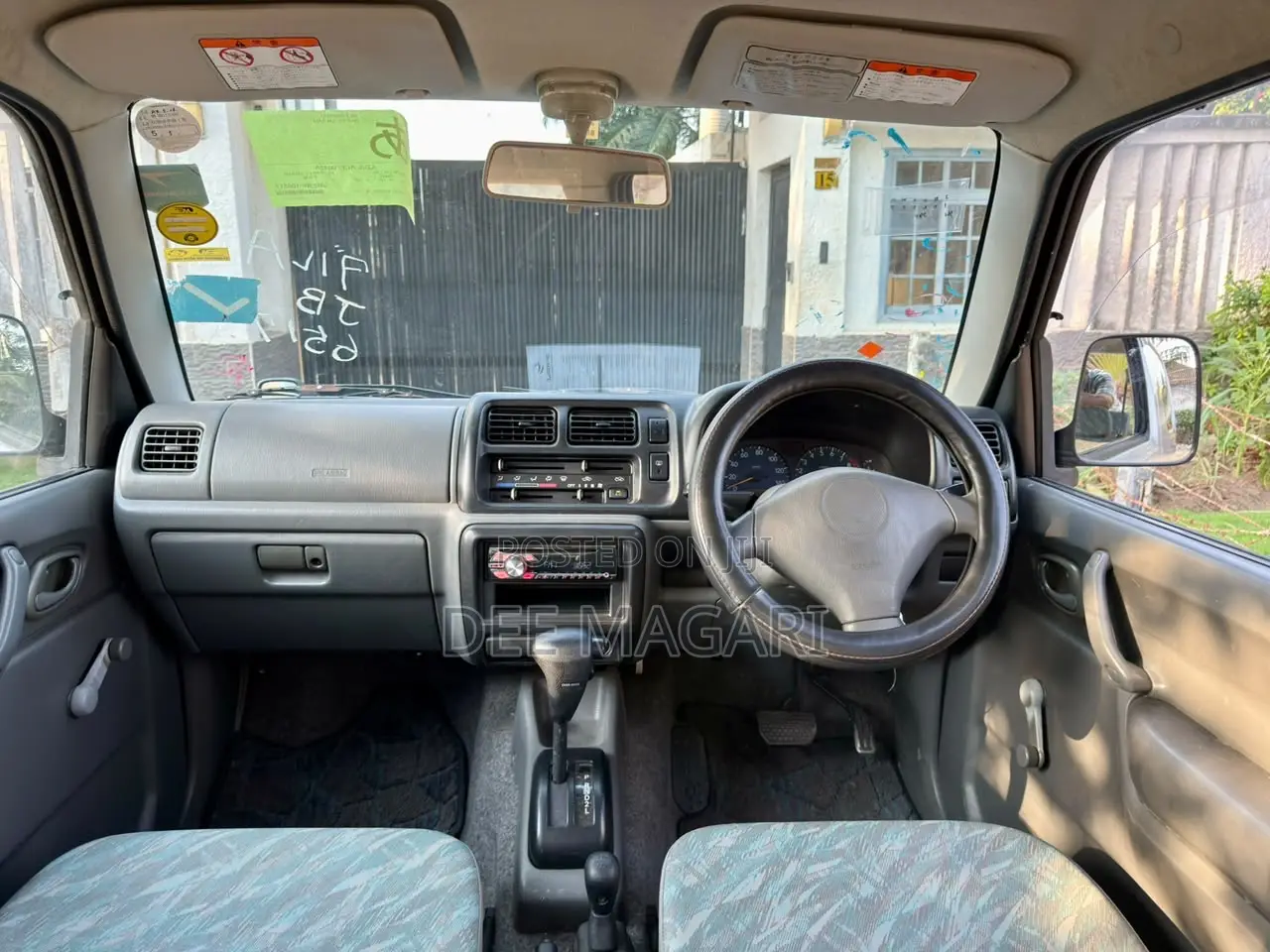 Mitsubishi Pajero 2000 Silver