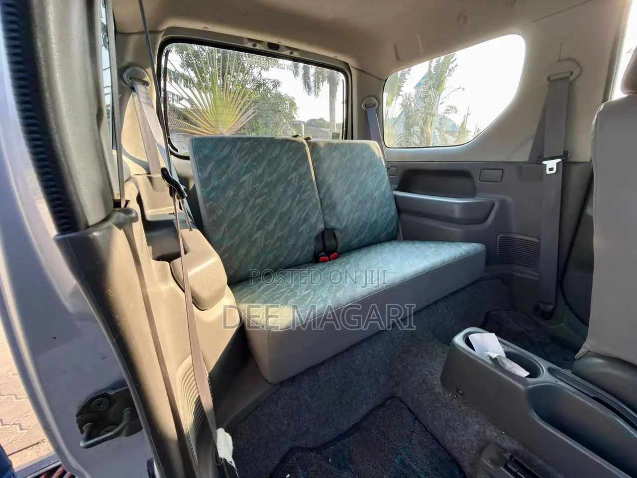 Mitsubishi Pajero 2000 Silver
