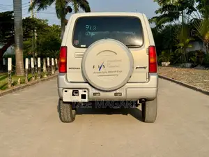 Mitsubishi Pajero 2000 White