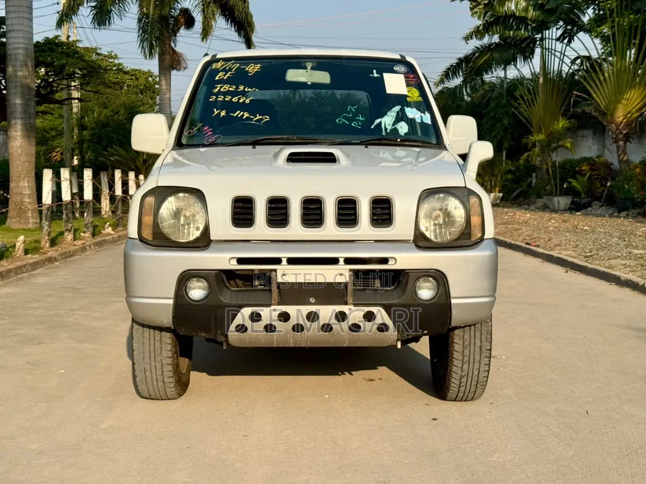 Mitsubishi Pajero 2000 White