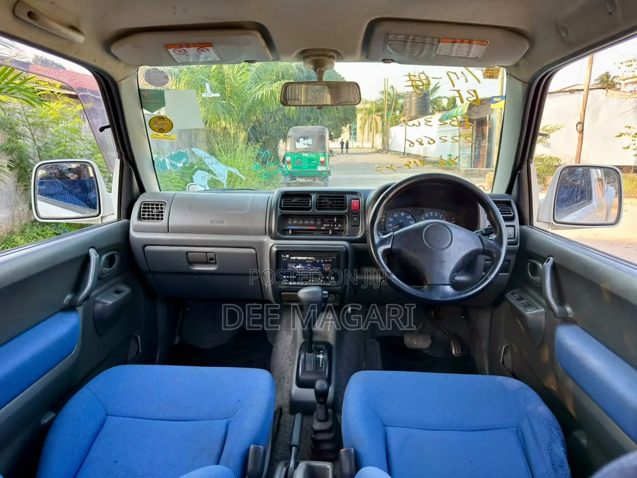 Mitsubishi Pajero 2000 White