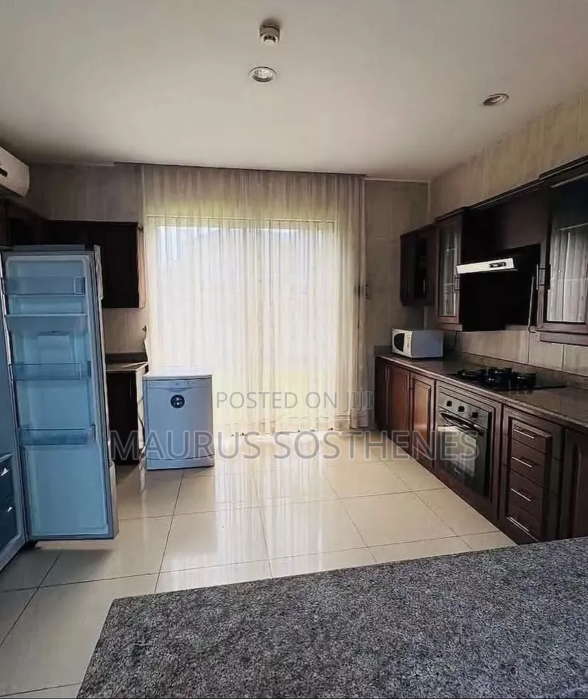 Furnished 5bdrm Villa in Oyster Bay for rent