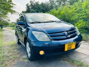 Toyota IST 2004 Blue
