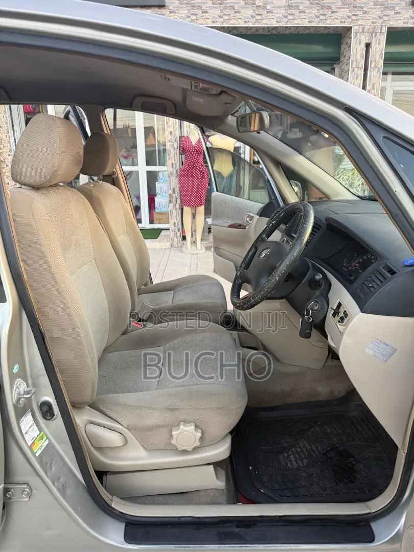Toyota Corolla Spacio 2005 Gold