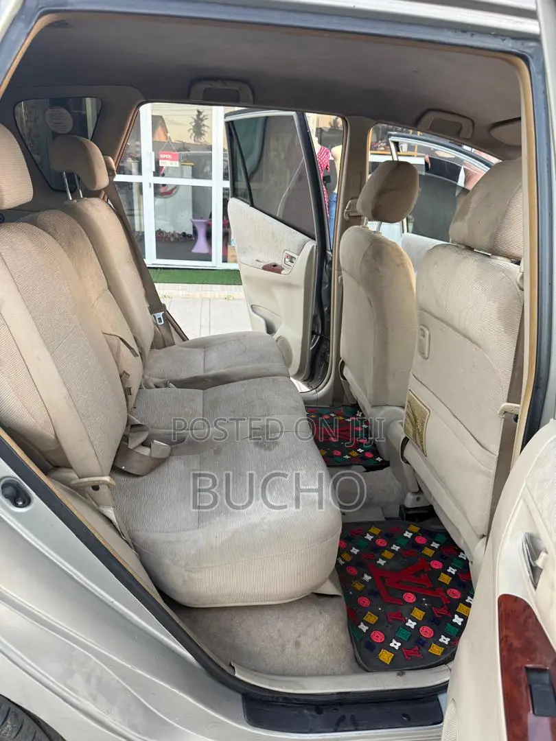 Toyota Corolla Spacio 2005 Gold