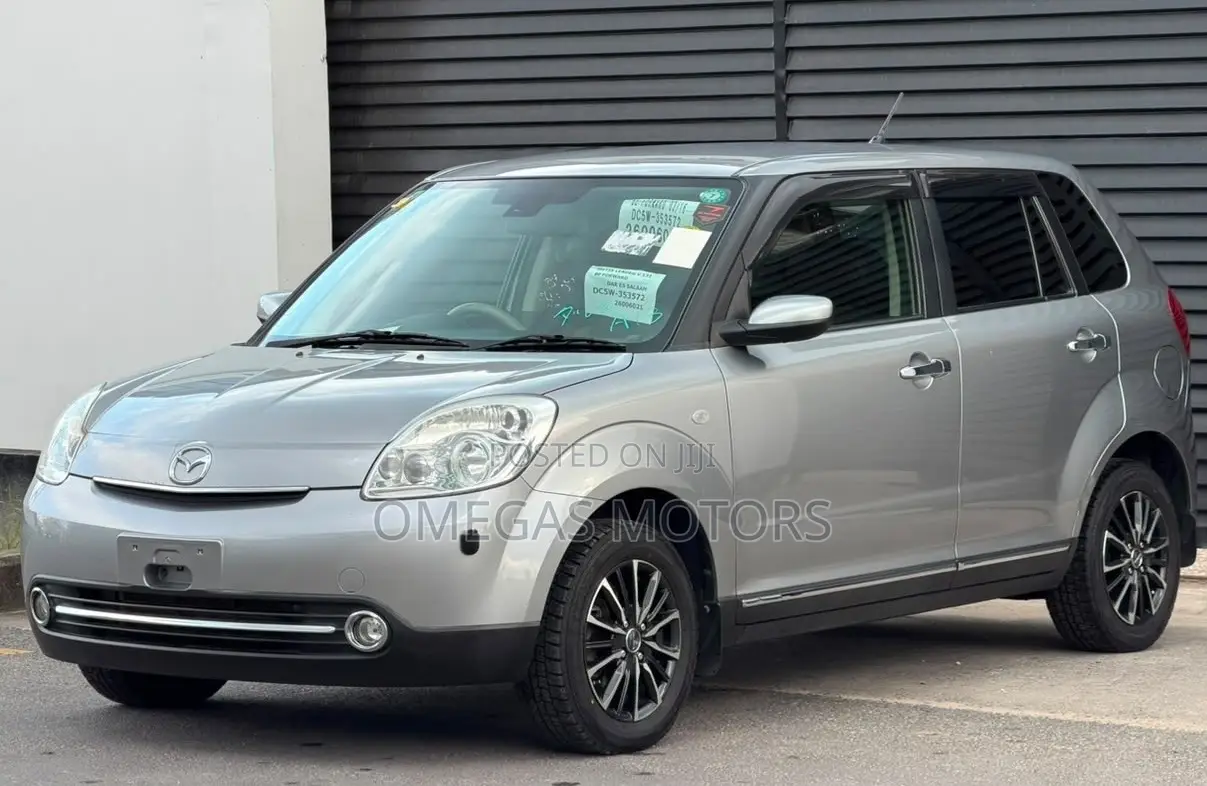 Mazda Verisa 2011 Gray