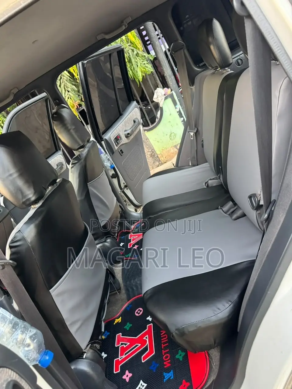 Toyota RAV4 Base 4x4 1999 White