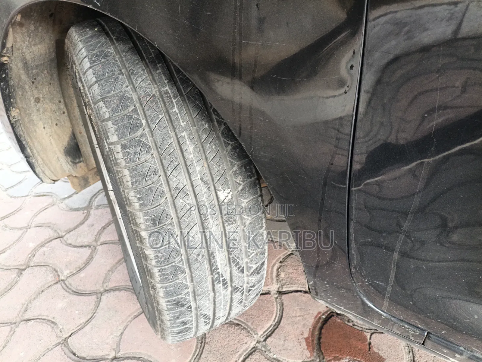 Toyota Corolla Rumion Hatchback 1.5 FWD 2010 Black