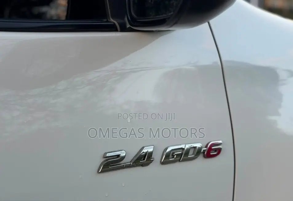 Toyota Hilux 2019 White