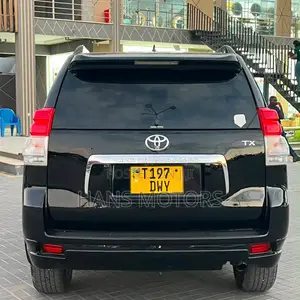 Toyota Land Cruiser 2010 Black