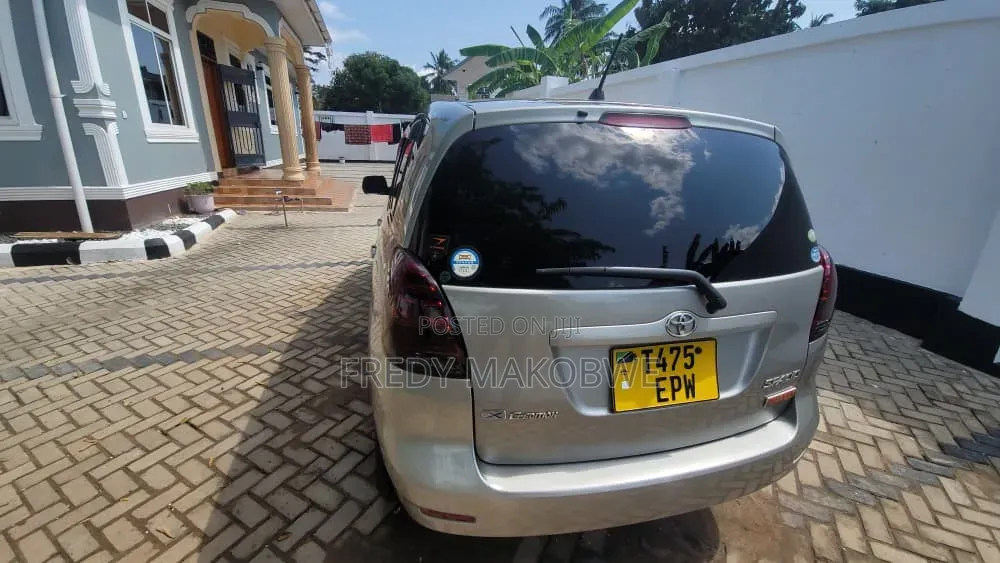 Toyota Corolla Spacio 2006 Silver