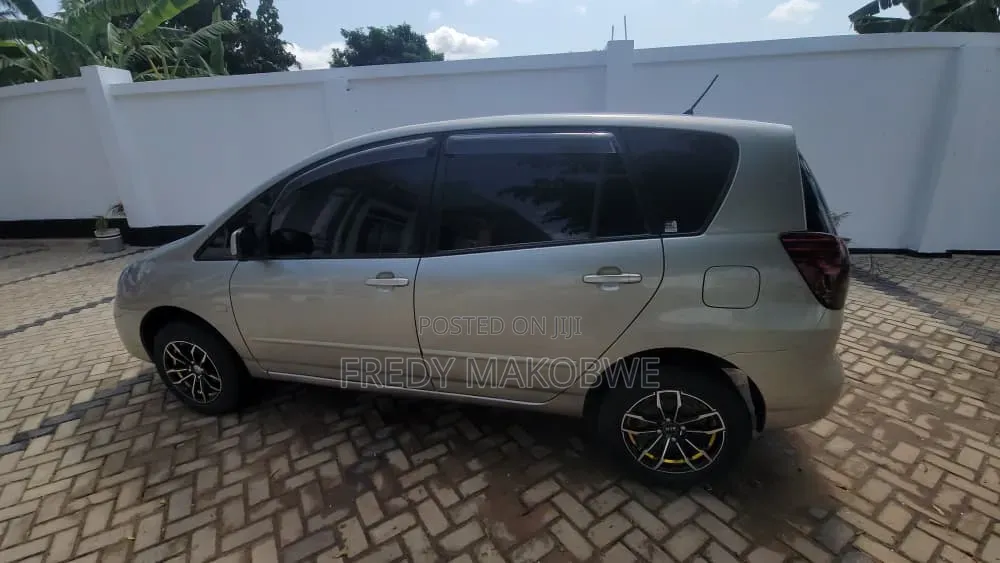 Toyota Corolla Spacio 2006 Silver