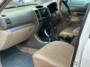 Toyota Land Cruiser Prado 2002 White