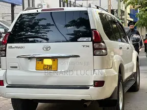 Toyota Land Cruiser Prado 2002 White
