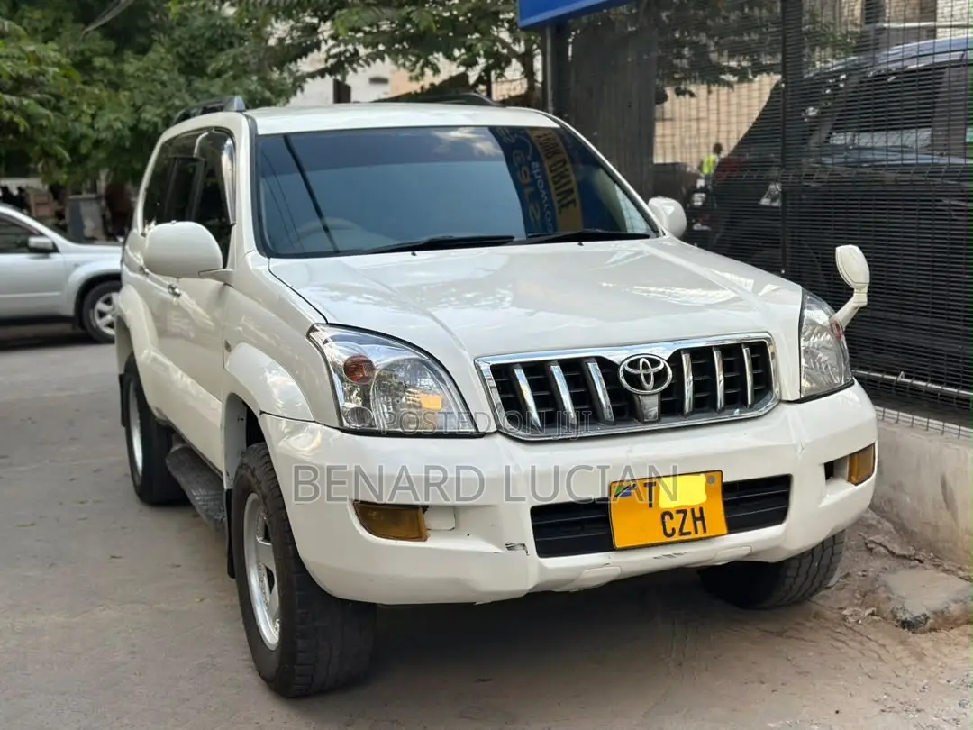 Toyota Land Cruiser Prado 2002 White