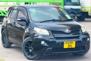 Toyota IST 2009 Black