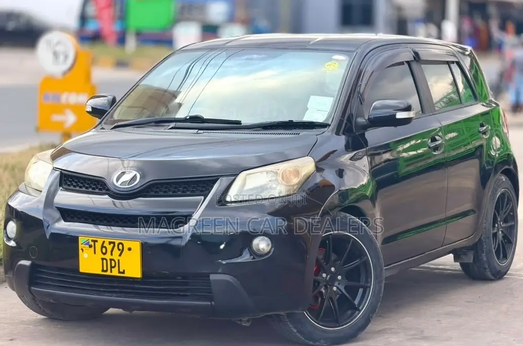 Toyota IST 2009 Black