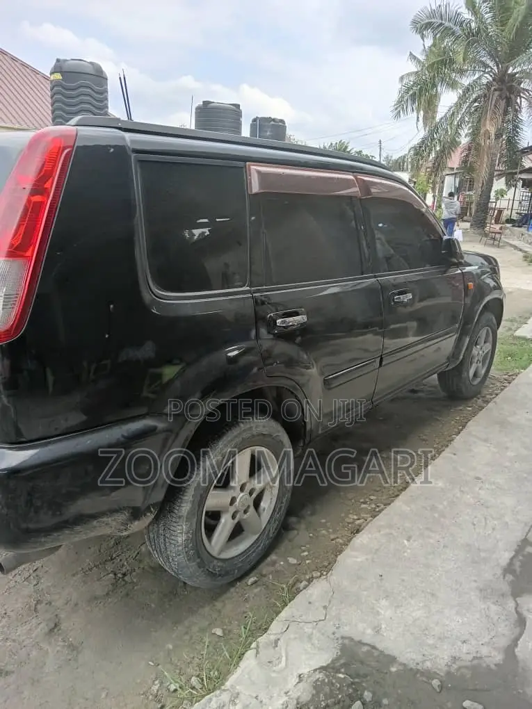 Nissan X-Trail 2005 Black