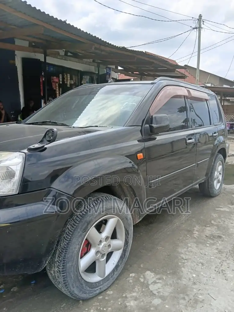 Nissan X-Trail 2005 Black