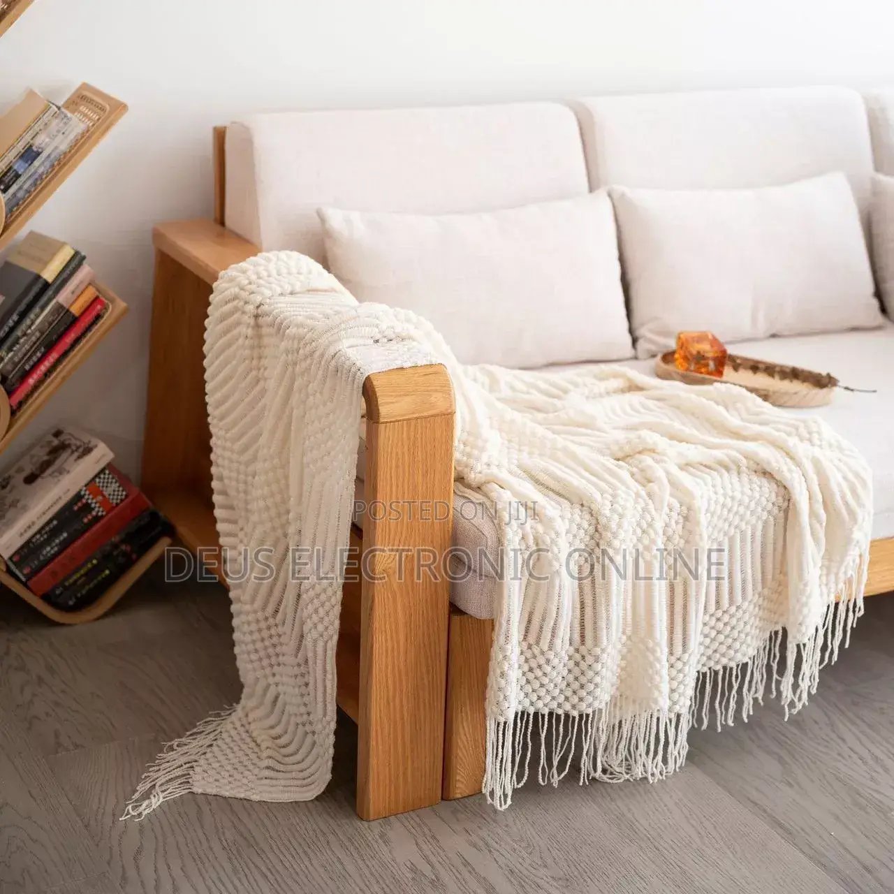 Throw Blanket Reja