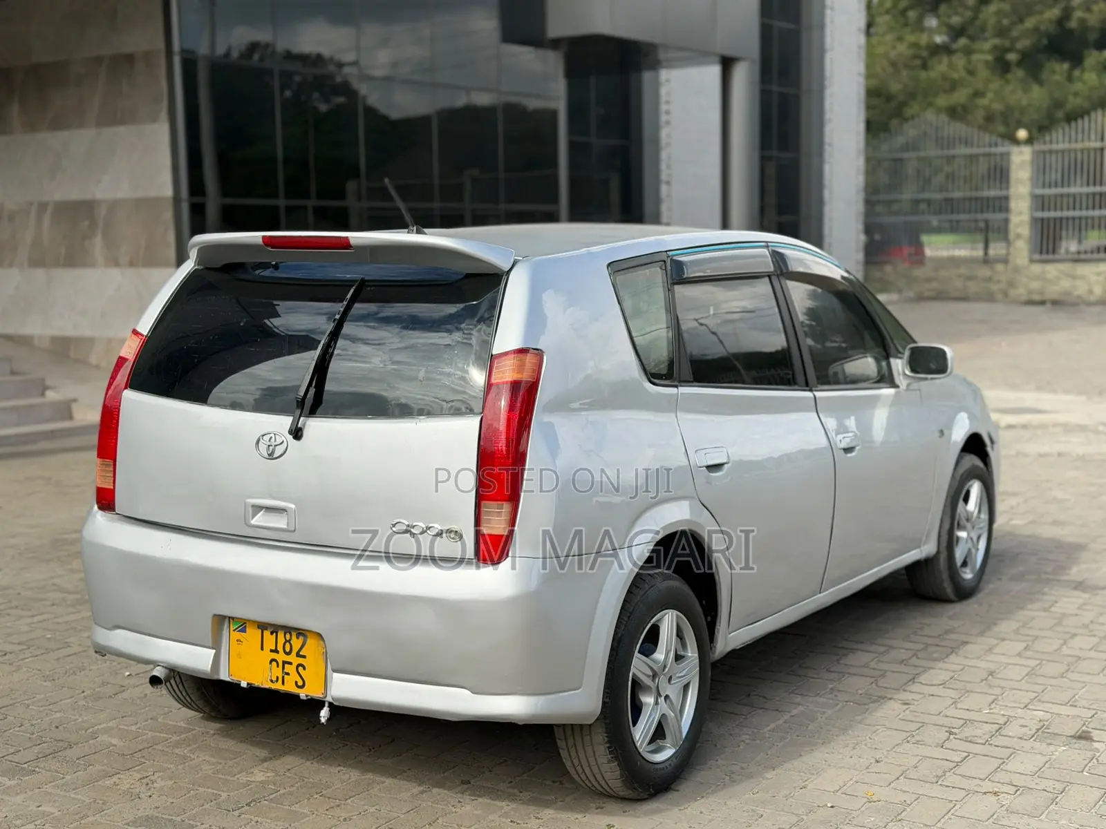 Toyota Opa 2002 Silver