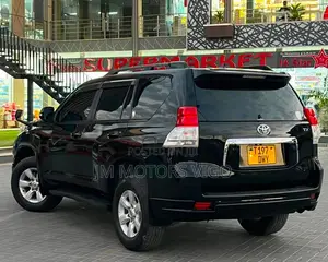 Toyota Land Cruiser Prado 2010 Black