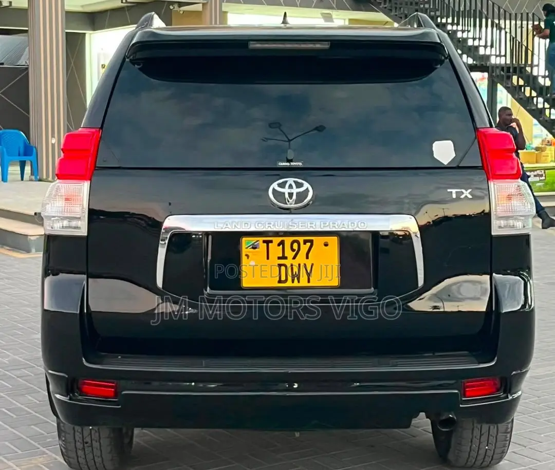Toyota Land Cruiser Prado 2010 Black