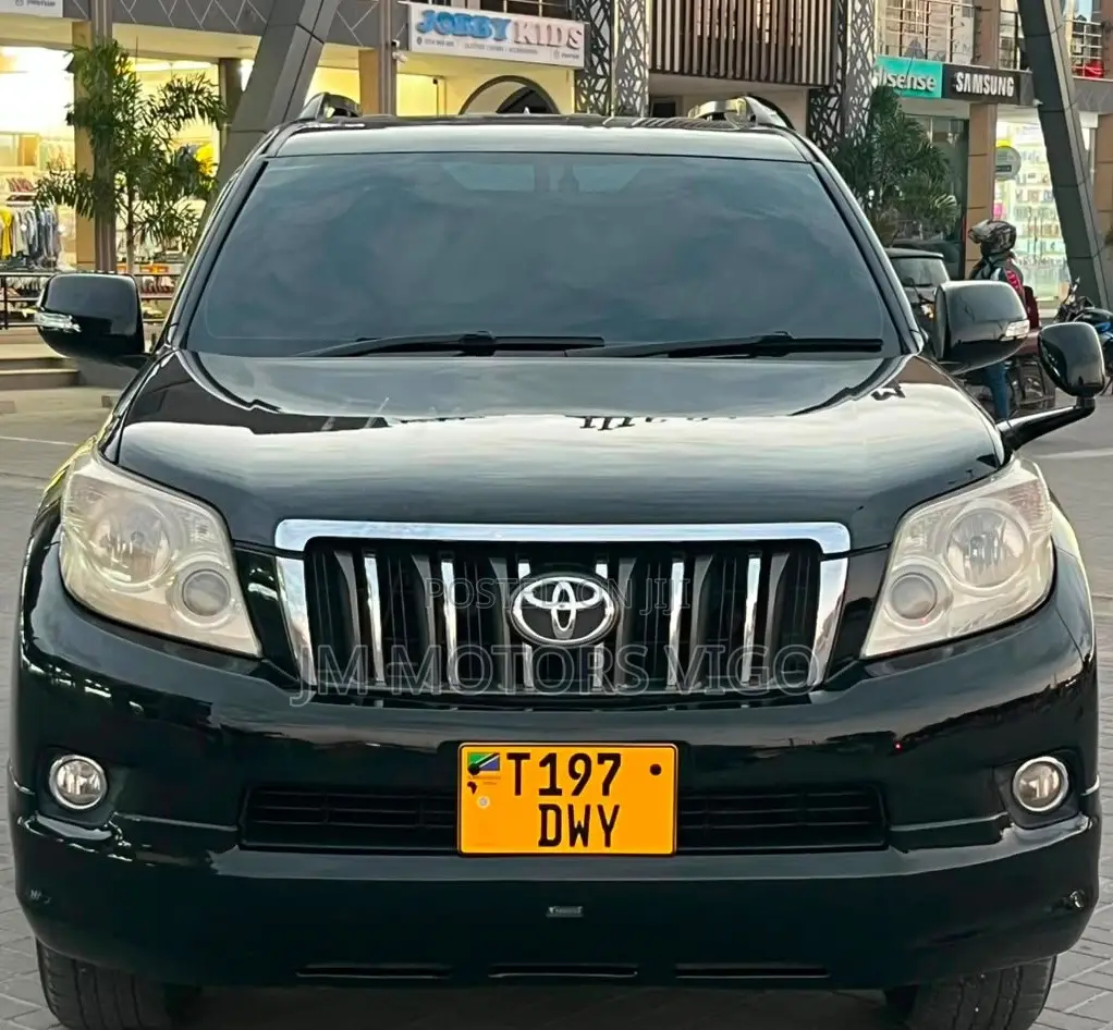 Toyota Land Cruiser Prado 2010 Black