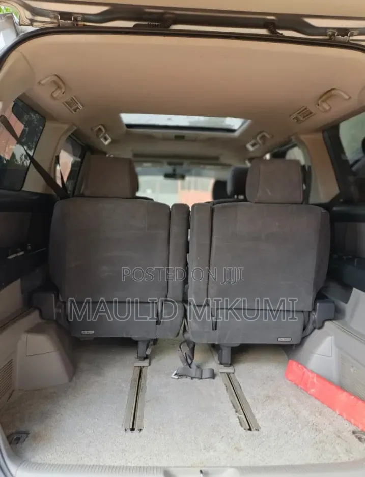 Toyota Alphard 2005 Silver