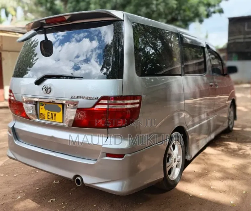 Toyota Alphard 2005 Silver