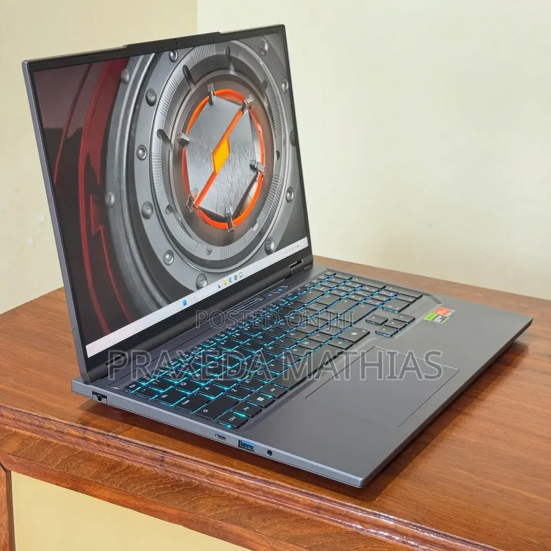 Laptop 16GB Intel Core i7 SSD 512GB