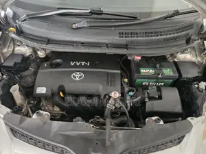 Toyota Alphard 2006 Pearl