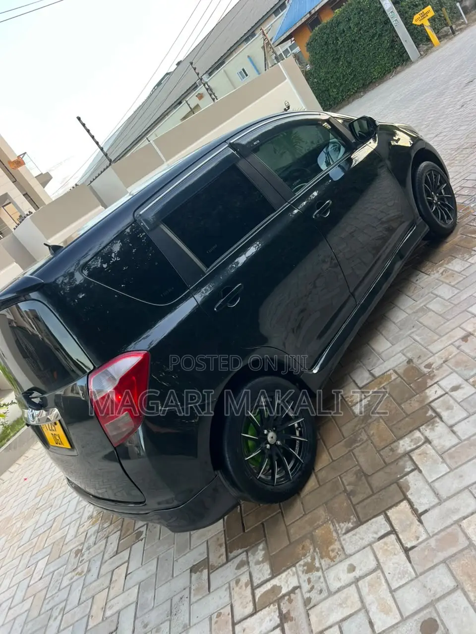 Toyota Ractis 1.5 AWD 2005 Black