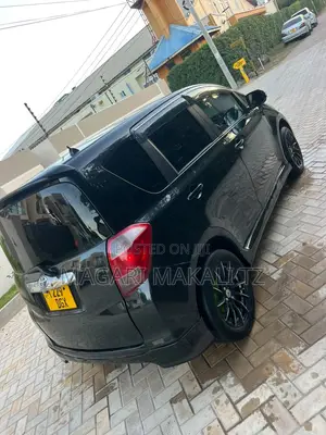 Toyota Ractis 1.5 AWD 2005 Black