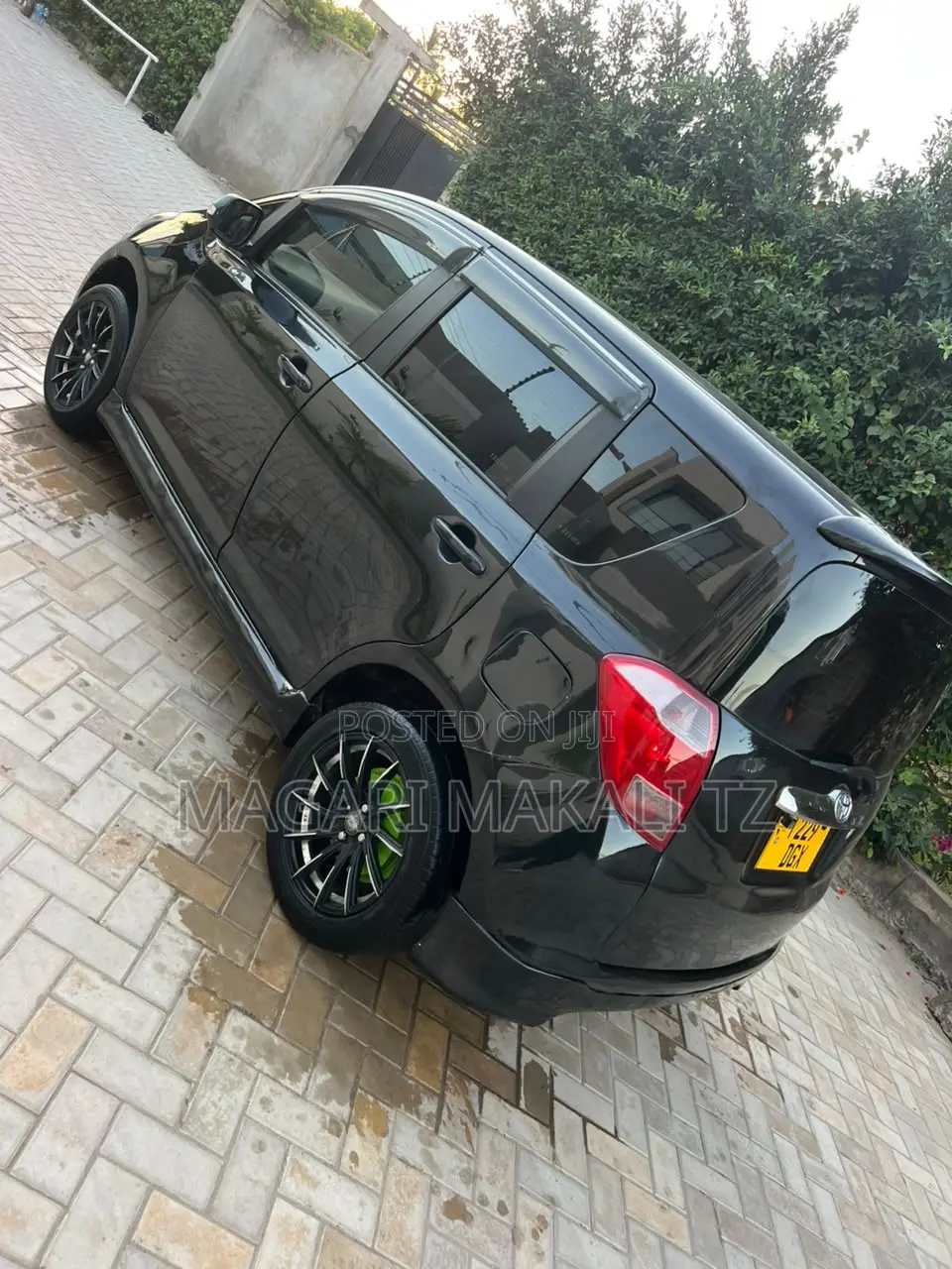 Toyota Ractis 1.5 AWD 2005 Black