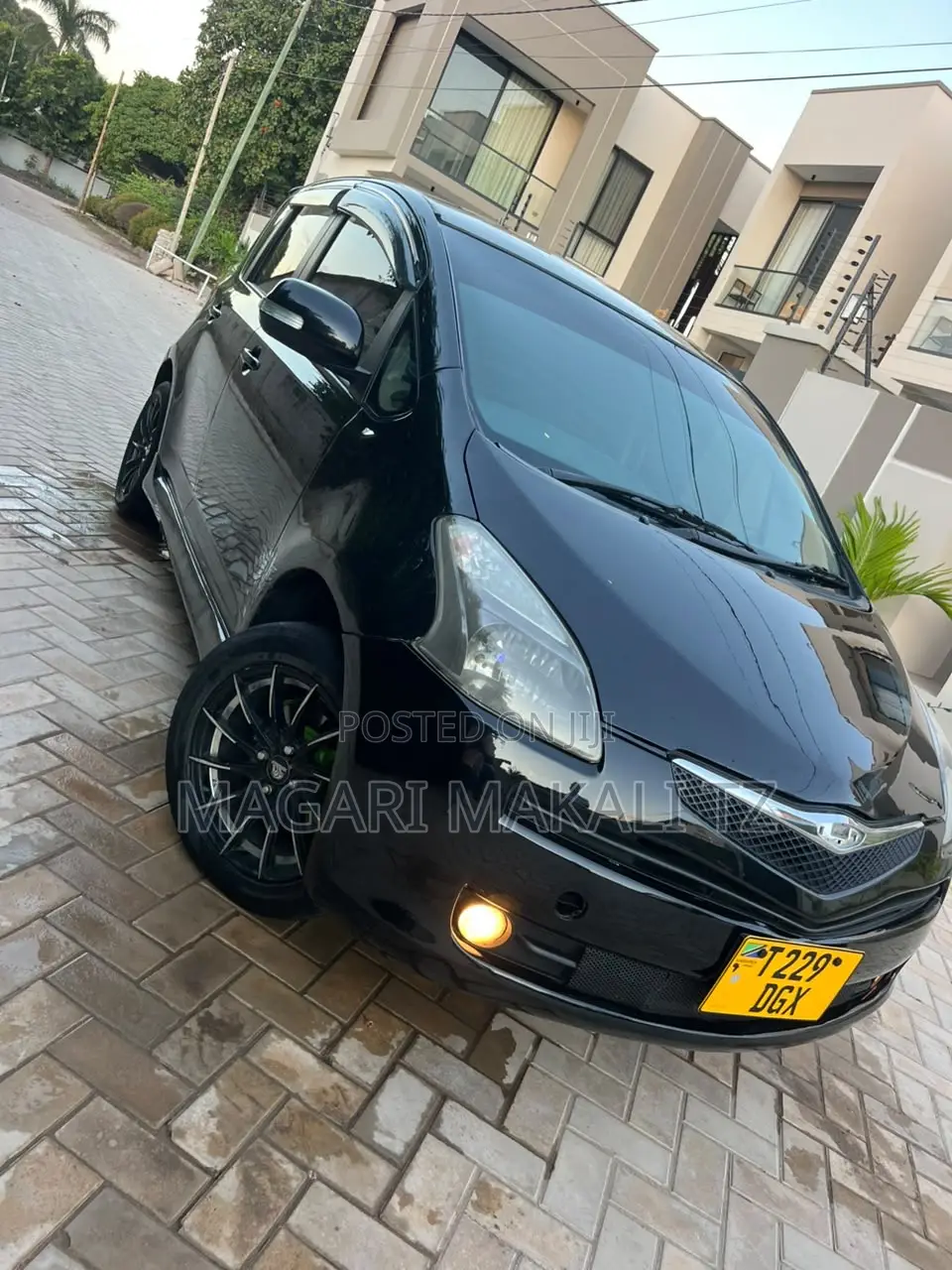 Toyota Ractis 1.5 AWD 2005 Black