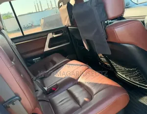Toyota Land Cruiser 2016 Beige