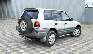 Toyota RAV4 1996 White