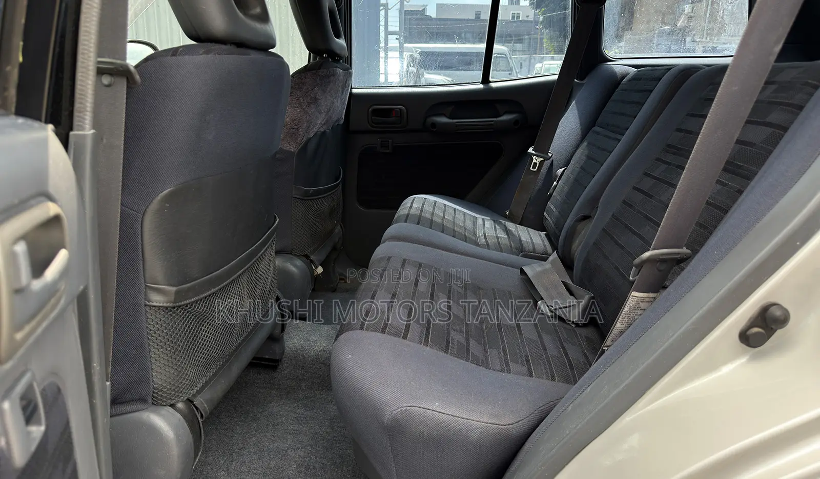 Toyota RAV4 1996 White