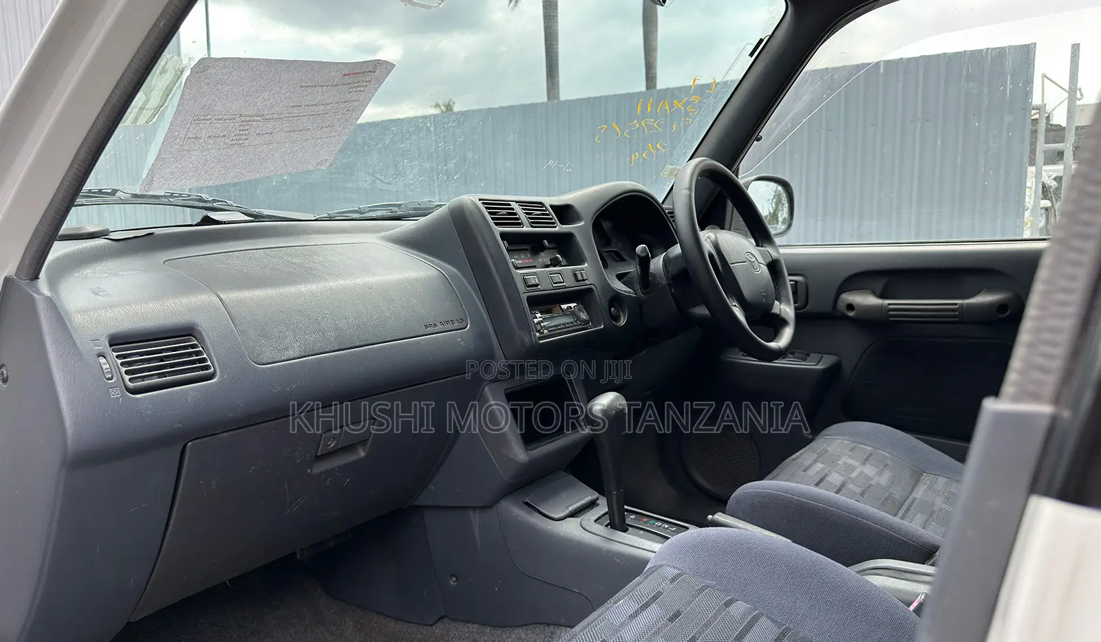 Toyota RAV4 1996 White