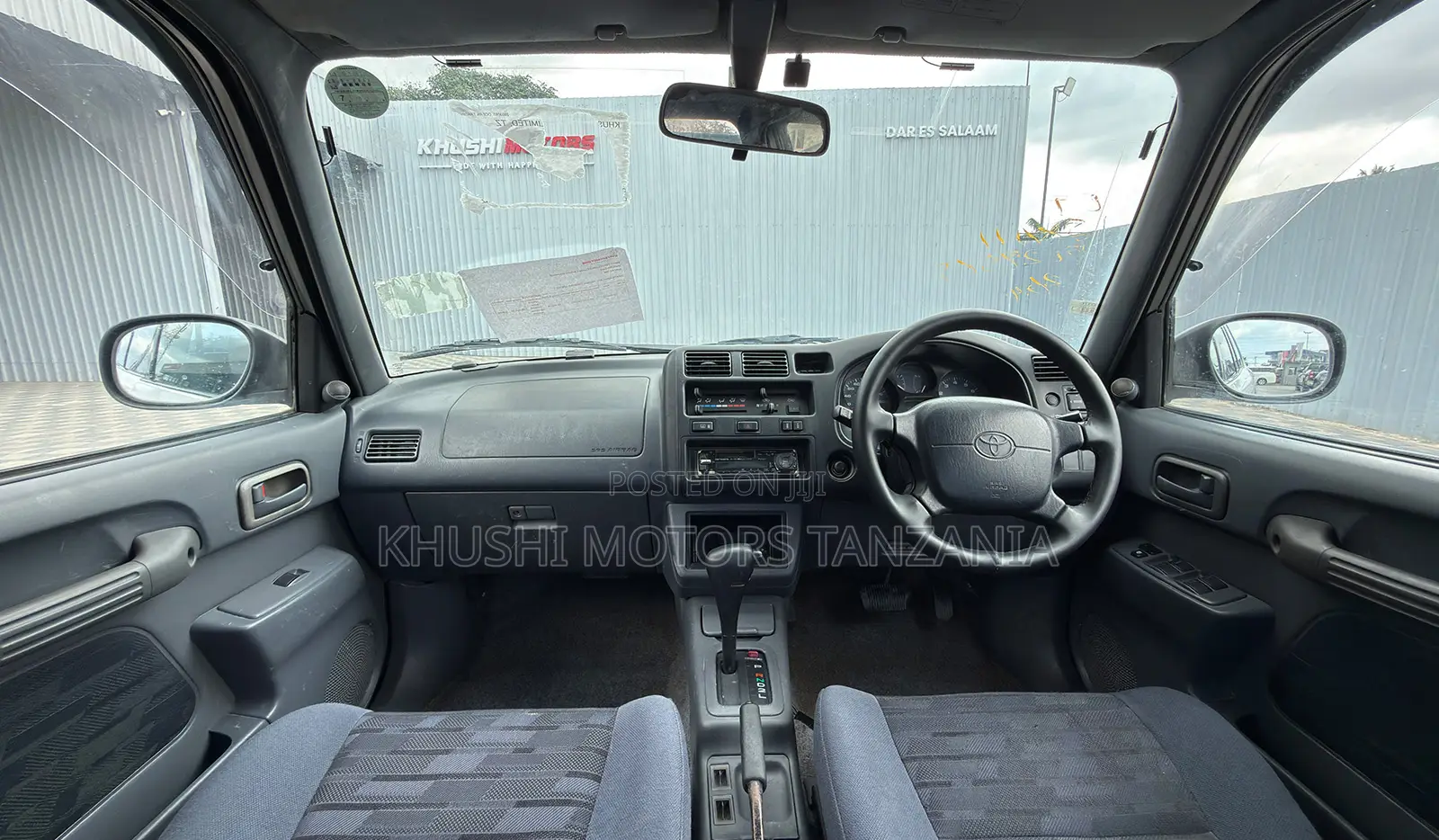 Toyota RAV4 1996 White