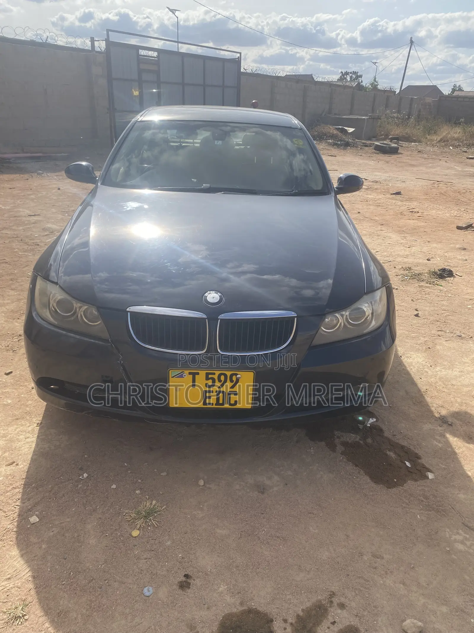BMW 320i 2022 Black