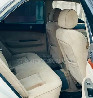 Toyota Mark II 2002 White