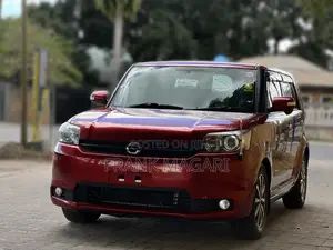 Toyota Corolla Rumion Hatchback 1.8 FWD 2010 Maroon
