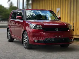 Toyota Corolla Rumion Hatchback 1.8 FWD 2010 Maroon