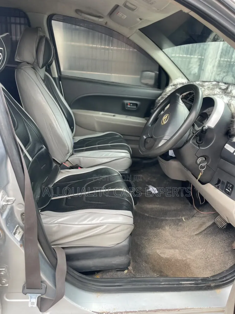 Toyota Passo 2004 Silver