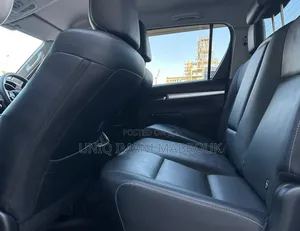 Toyota Hilux 2021 Gray