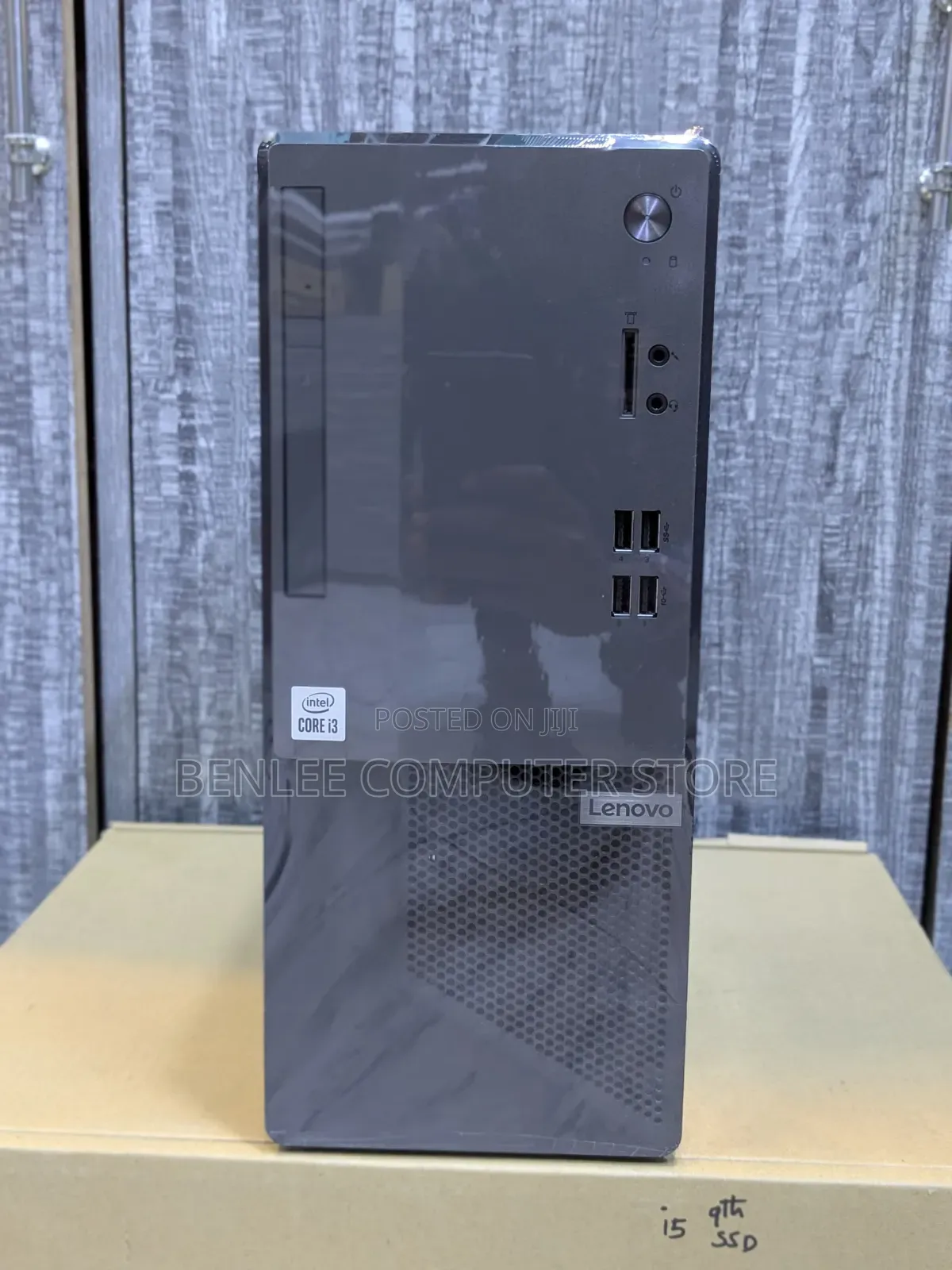 Desktop Computer Lenovo V520S SFF 4GB Intel Core i3 SSD 256GB